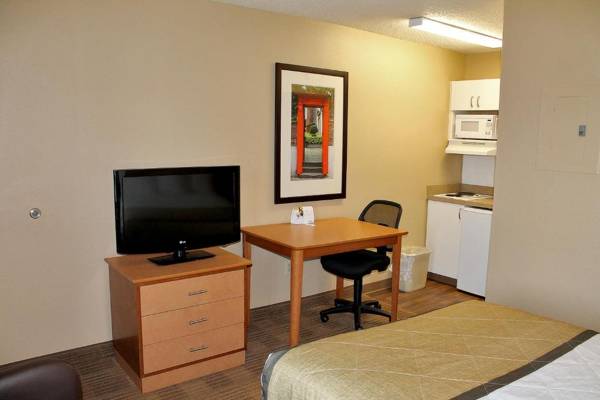 Workspace - Extended Stay America Suites - Houston - The Woodlands