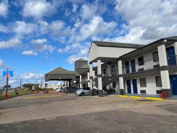 Studio 6 - Texas City TX