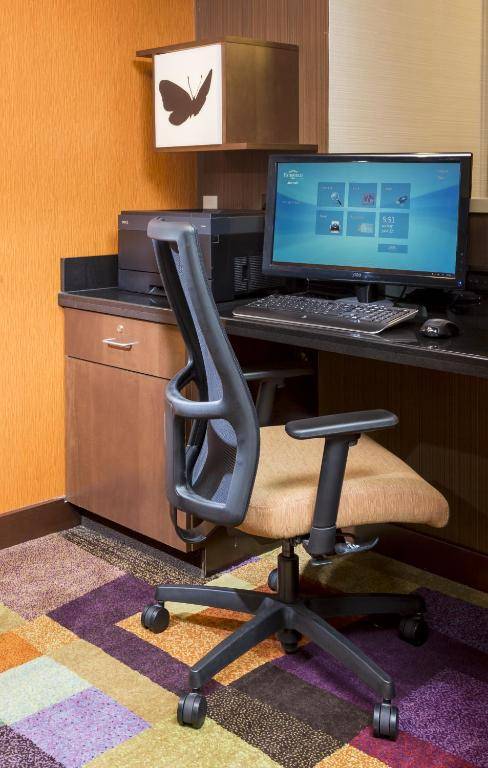 Workspace - Fairfield Inn & Suites Tyler