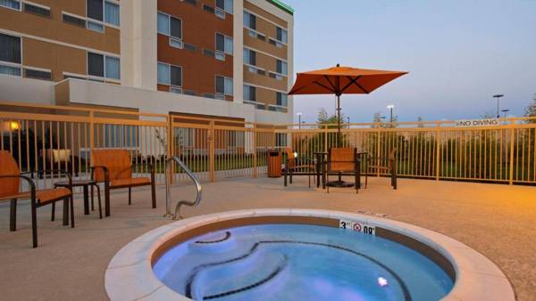 Courtyard by Marriott Victoria