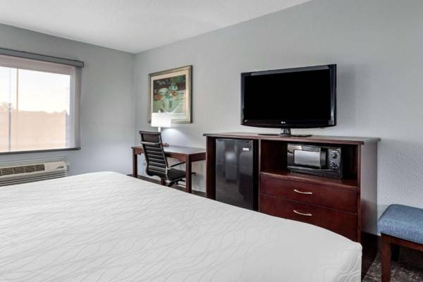 Workspace - Best Western Plus Orange County