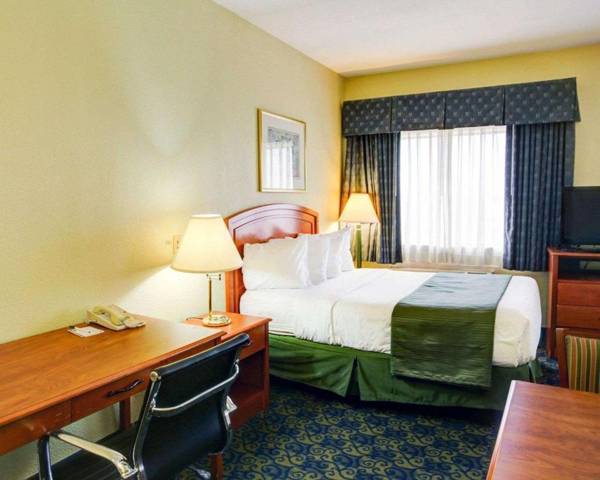 Workspace - Quality Inn & Suites