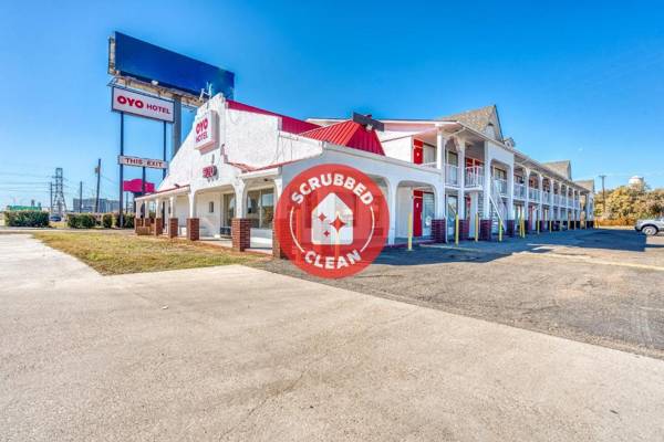 OYO Hotel Waco University Area I-35