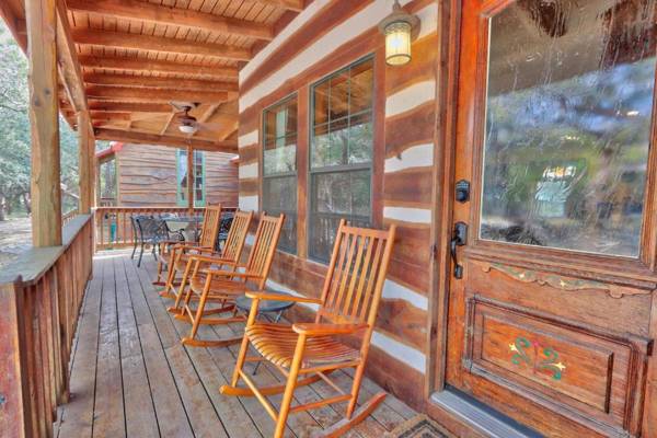 The Cabin at Rooster Ridge