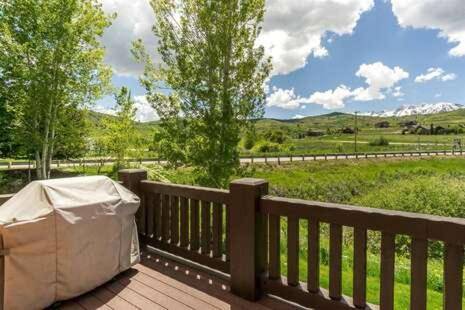 Lakeside Condo near Pineview Reservoir and Snowbasin ResortLS 14