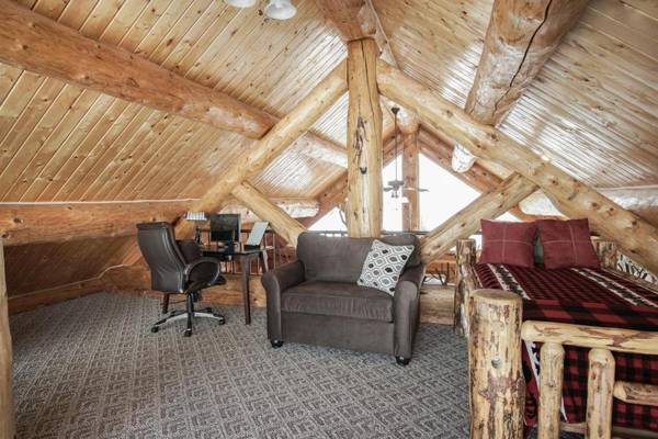 Workspace - 4 Bedroom Mountain Cabin in Huntsville Utah Sleeps 10 Home M