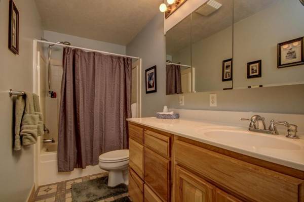 Pecan Point by KABINO