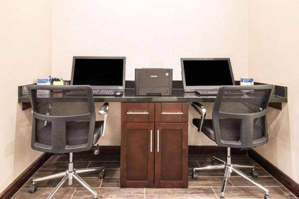 Workspace - MainStay Suites Moab near Arches National Park