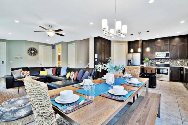 Pet Friendly End Unit Sleeps 13 Free Townies - Entrada 620