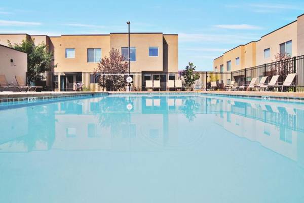 Pet Friendly End Unit Sleeps 13 Free Townies - Entrada 620