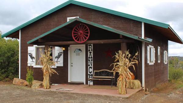 Ranch Mountain Cabin Stunning! BBQ Campfire Hiking