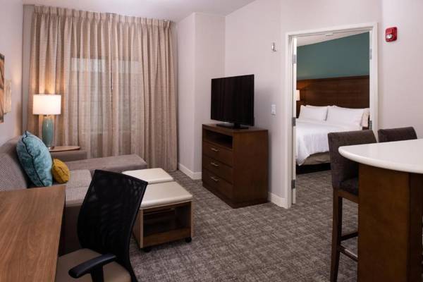 Workspace - Staybridge Suites - St George an IHG Hotel