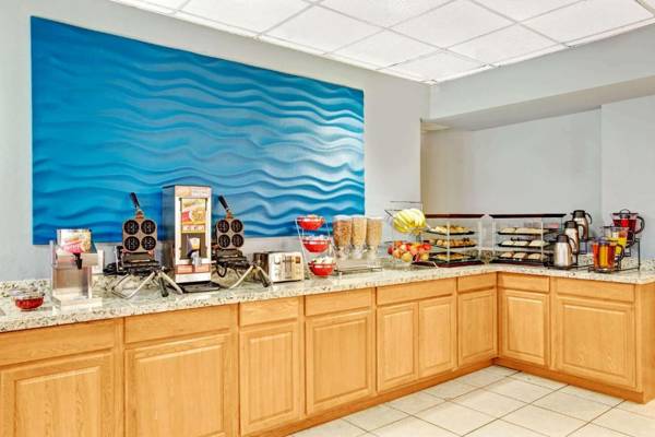 Ramada by Wyndham Salt Lake City Airport Hotel