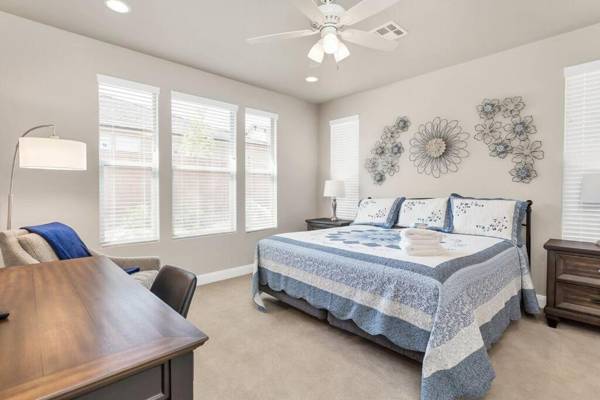 Be Our Guest at Ladera Resort! Brand New! POOL! Great WiFi! All Master Suites!