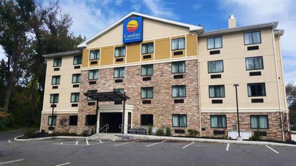 Comfort Inn & Suites Brattleboro I-91