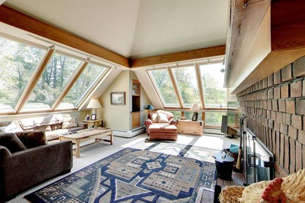 Sunrise Mountain Village - Ski-In/Out Community