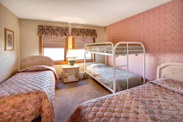 Sunrise Village East Glade B3