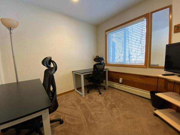 Workspace - Killington Mountain Retreat by Killington Vacation Rentals