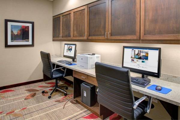 Workspace - Hampton Inn & Suites Manchester Vt