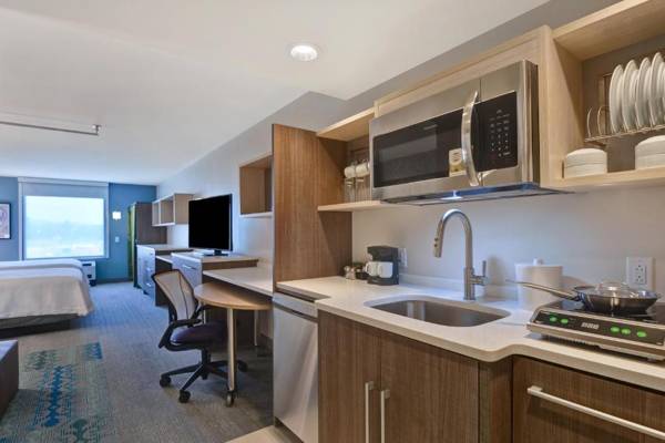 Workspace - Home2 Suites Williston Burlington Vt