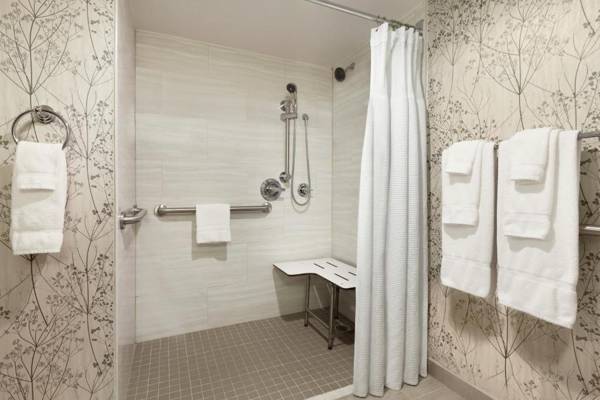 Crowne Plaza Crystal City-Washington D.C. an IHG Hotel