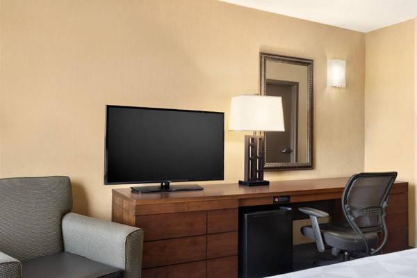 Workspace - Holiday Inn National Airport/Crystal City an IHG Hotel