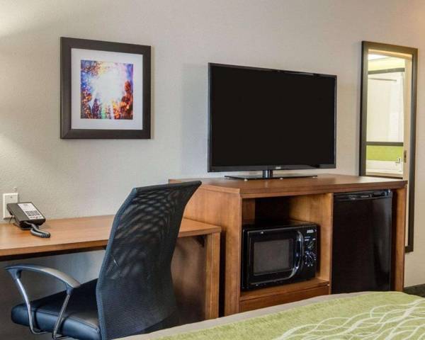 Workspace - Quality Inn & Suites Ashland near Kings Dominion