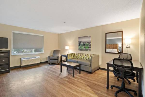 Workspace - Extended Stay America Suites - Washington DC - Centreville - Manassas