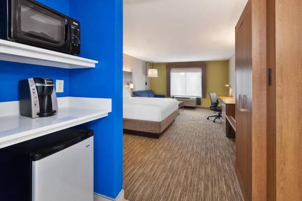 Workspace - Holiday Inn Express & Suites Chesapeake an IHG Hotel
