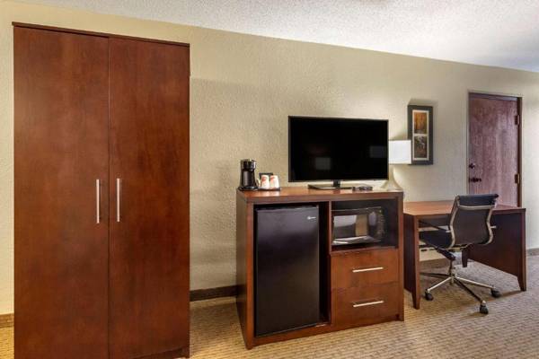 Workspace - Comfort Inn & Suites near Danville Mall