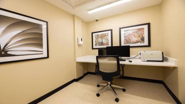 Workspace - Candlewood Suites - Dumfries - Quantico an IHG Hotel