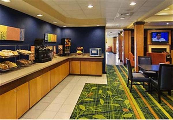 Fairfield Inn and Suites by Marriott Emporia I-95