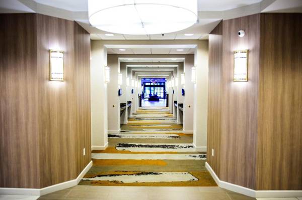 Crowne Plaza Hotel Dulles Airport an IHG Hotel