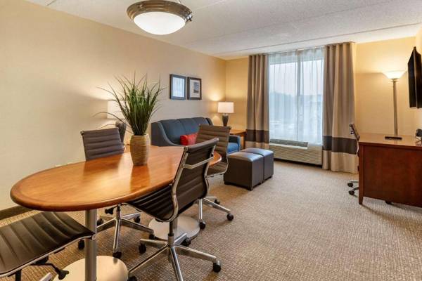 Workspace - Comfort Suites Manassas