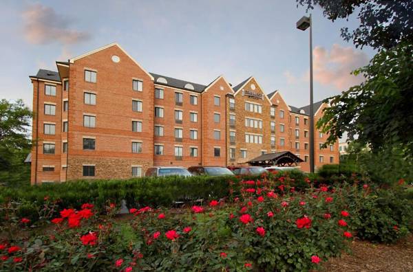 Staybridge Suites Tysons - McLean an IHG Hotel