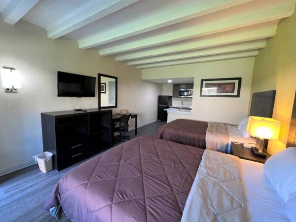 James River Inn & Suites