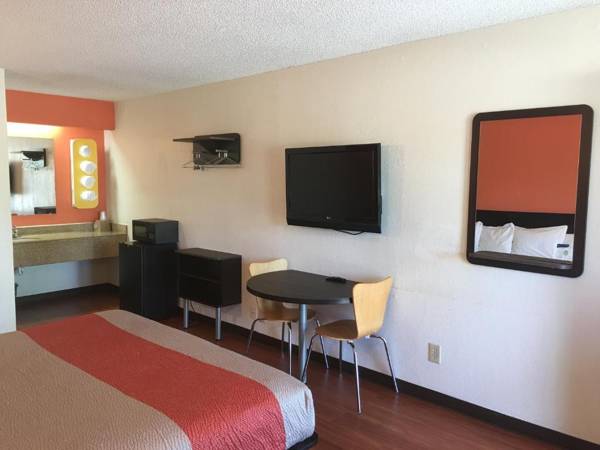 Motel 6-Richmond VA - Midlothian Turnpike