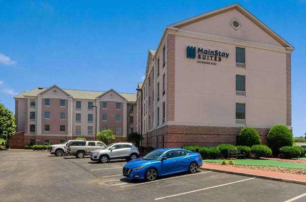 MainStay Suites Airport