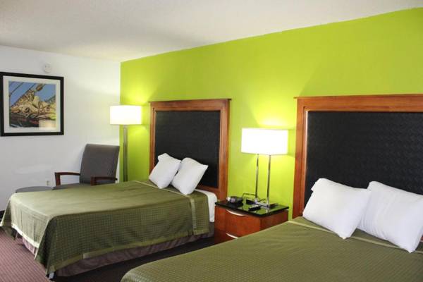 Carla Inn & Suites Roanoke Airport