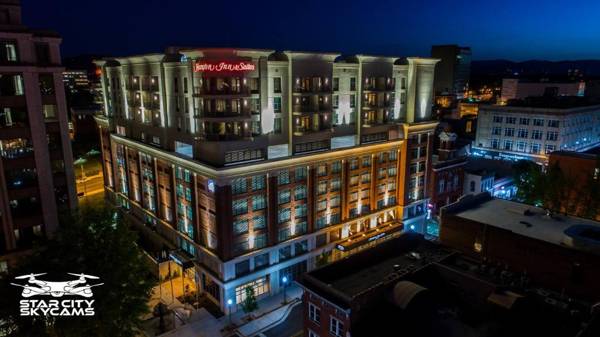 Hampton Inn & Suites - Roanoke-Downtown VA