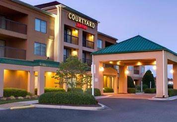 Courtyard by Marriott Richmond Airport