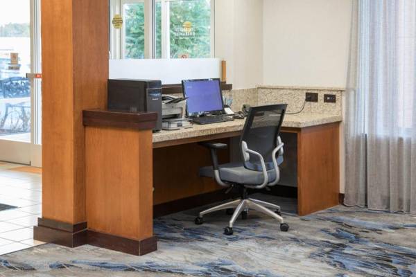 Workspace - Fairfield Inn and Suites by Marriott South Boston