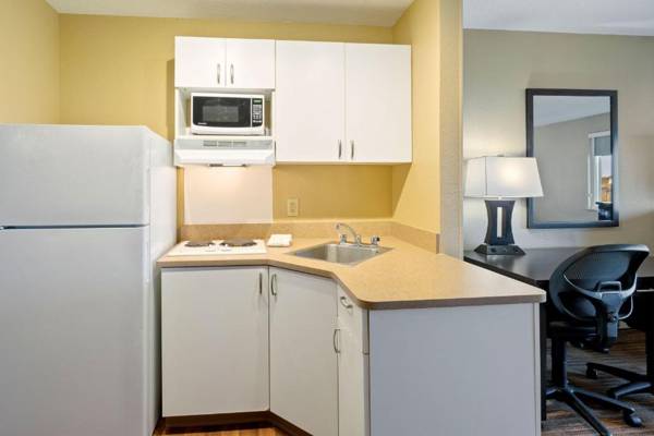 Workspace - Extended Stay America Suites - Washington DC - Springfield
