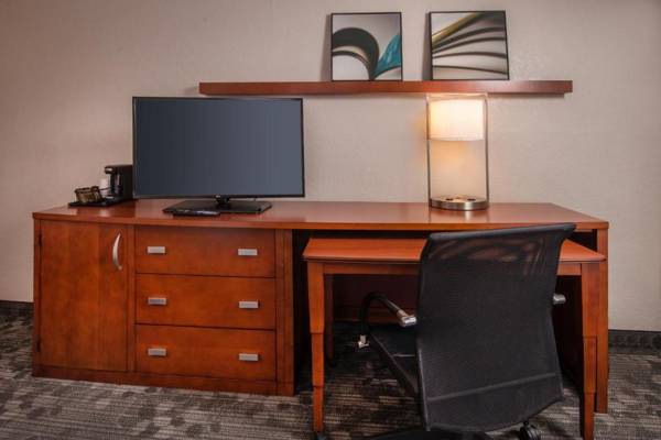 Workspace - Courtyard by Marriott Dulles Town Center