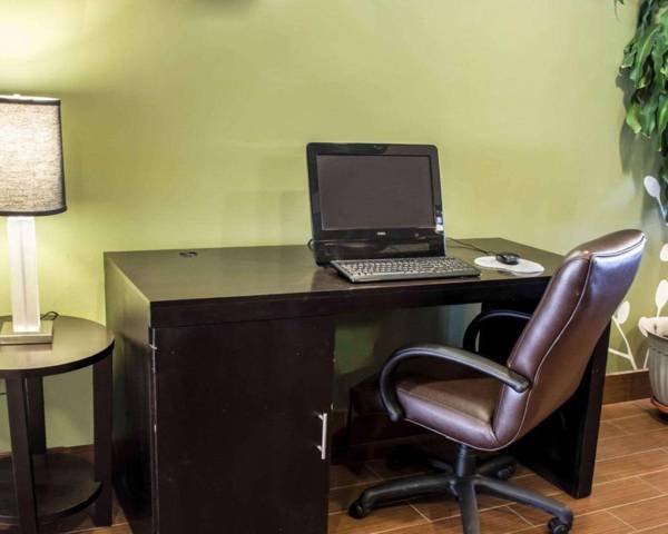 Workspace - Sleep Inn & Suites Virginia Horse Center