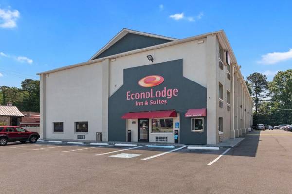 Econo Lodge Inn & Suites I-64 & US 13