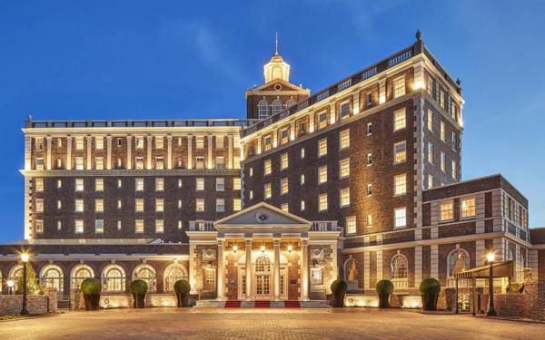 The Cavalier Virginia Beach Autograph Collection