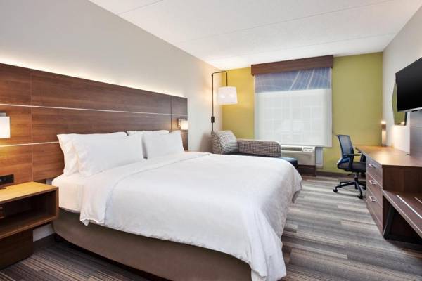 Workspace - Holiday Inn Express Hotel & Suites Warrenton an IHG Hotel