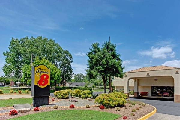 Super 8 by Wyndham Williamsburg/Historic Area