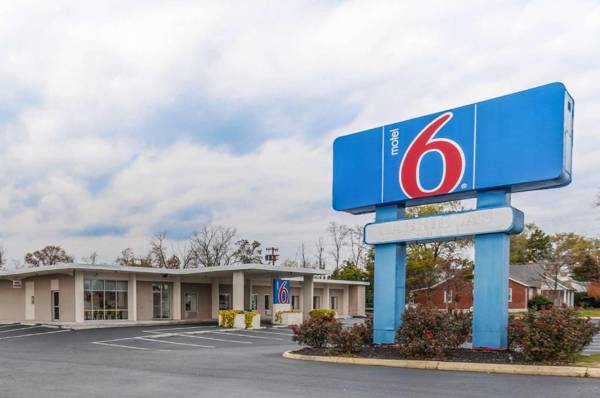 Motel 6-Winchester VA